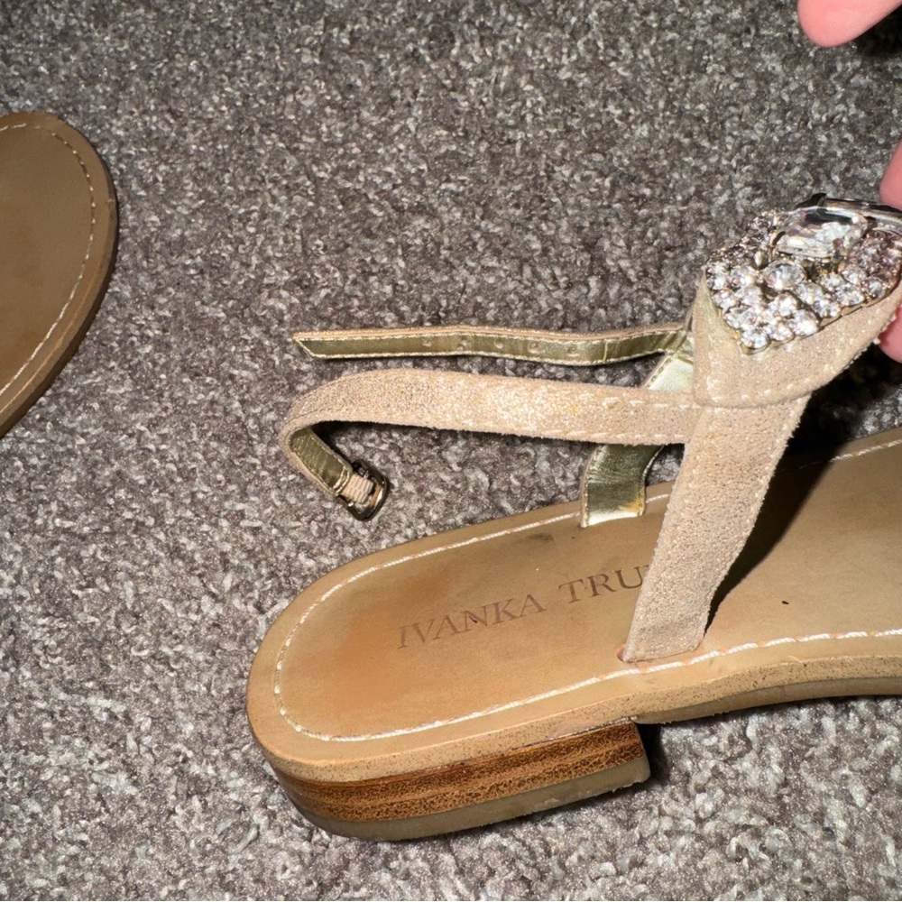 Ivanka Trump Rhinestone Gemstone Sandals Summer Neutral Taupe Tan Beige - Picture 5 of 8